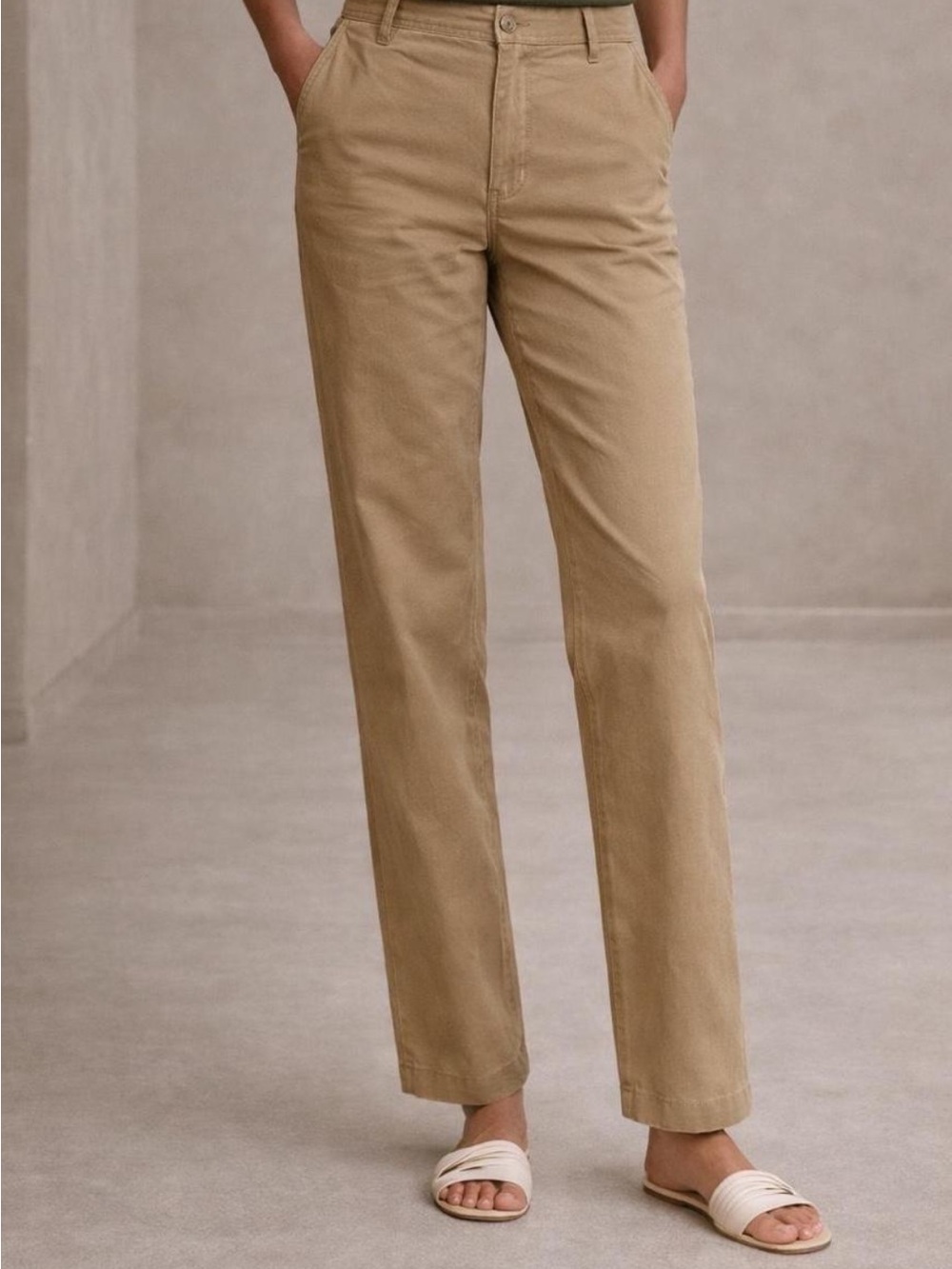 Banana Republic Women’s High Rise Authentic Chino 2 pairs- Black & Khaki Size 8